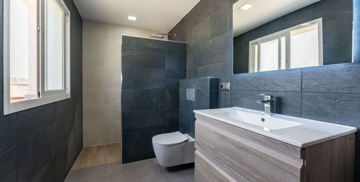 Продажа  отдельно стоящей виллы в Coín 24