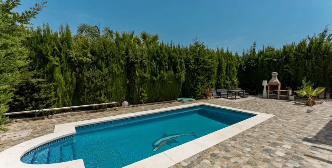 Продажа  отдельно стоящей виллы в Coín 31