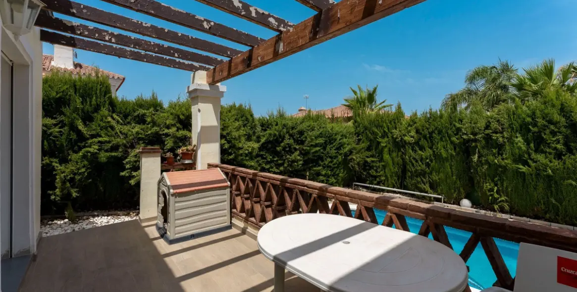 Продажа  отдельно стоящей виллы в Coín 35