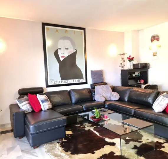 Sale of middle floor apartment in Calahonda