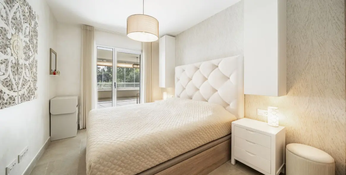 Продажа апартаментов на среднем этаже в Estepona (район Estepona) 5