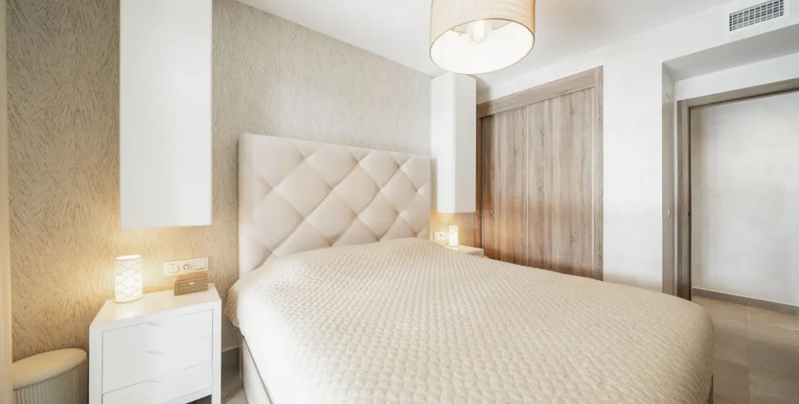 Продажа апартаментов на среднем этаже в Estepona (район Estepona) 6