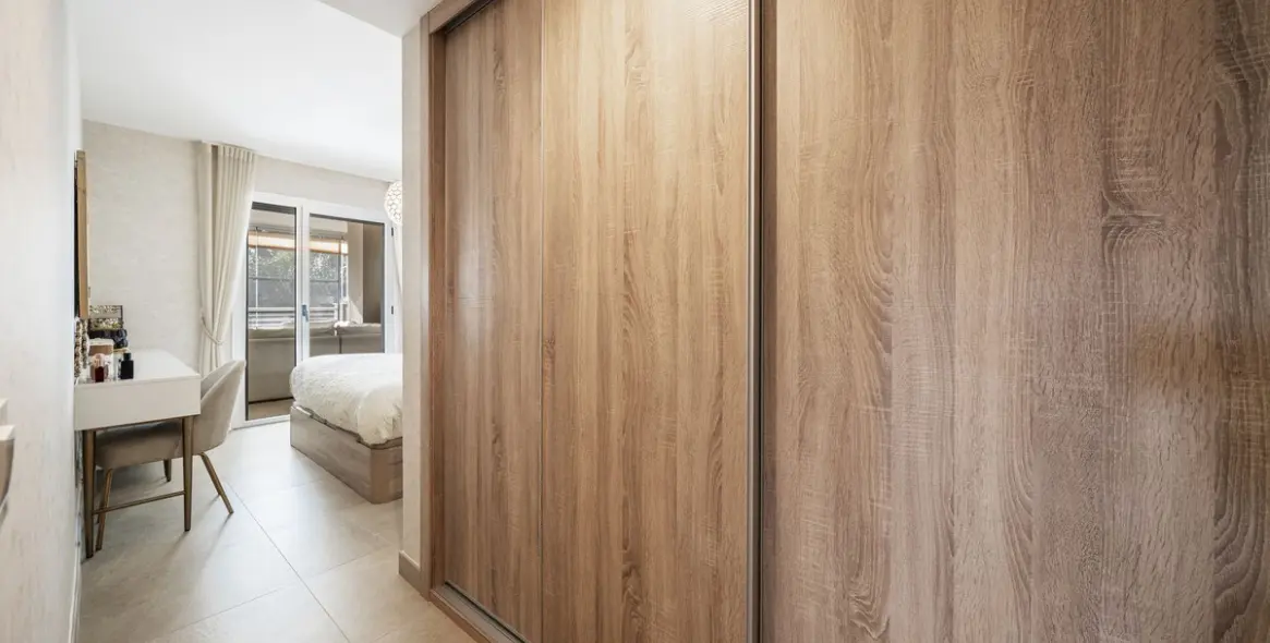 Продажа апартаментов на среднем этаже в Estepona 24