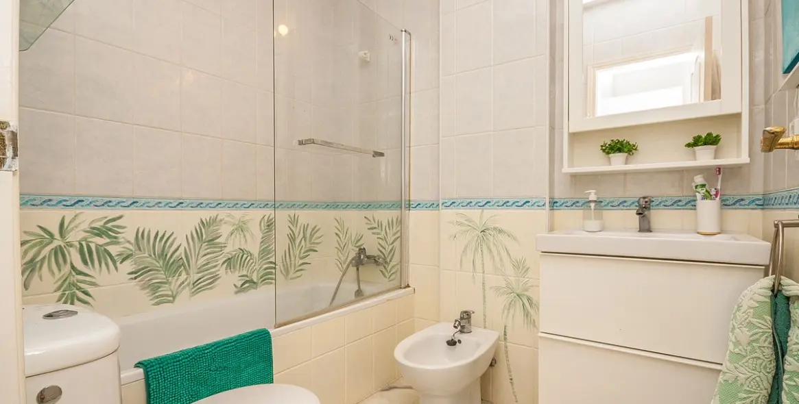 Sale of middle floor apartment in Cabopino 5