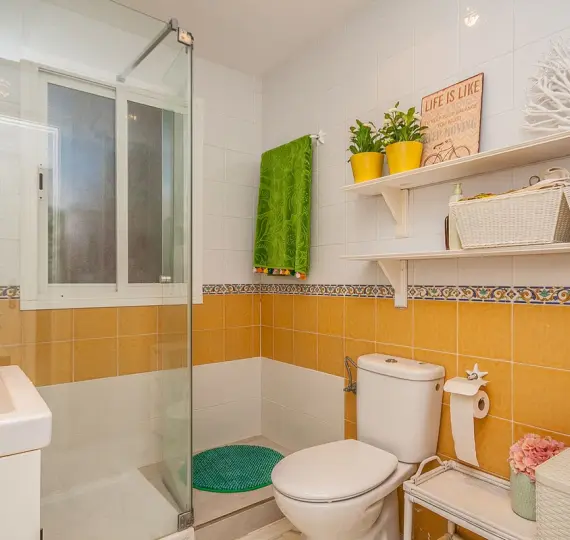 Sale of middle floor apartment in Cabopino