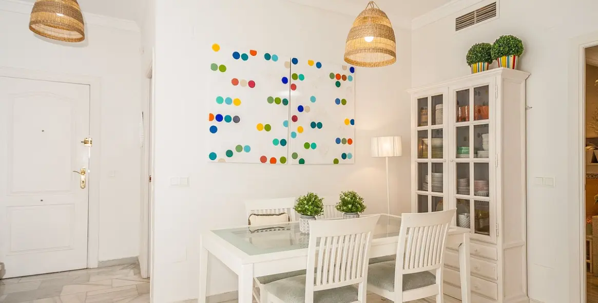 Sale of middle floor apartment in Cabopino 10