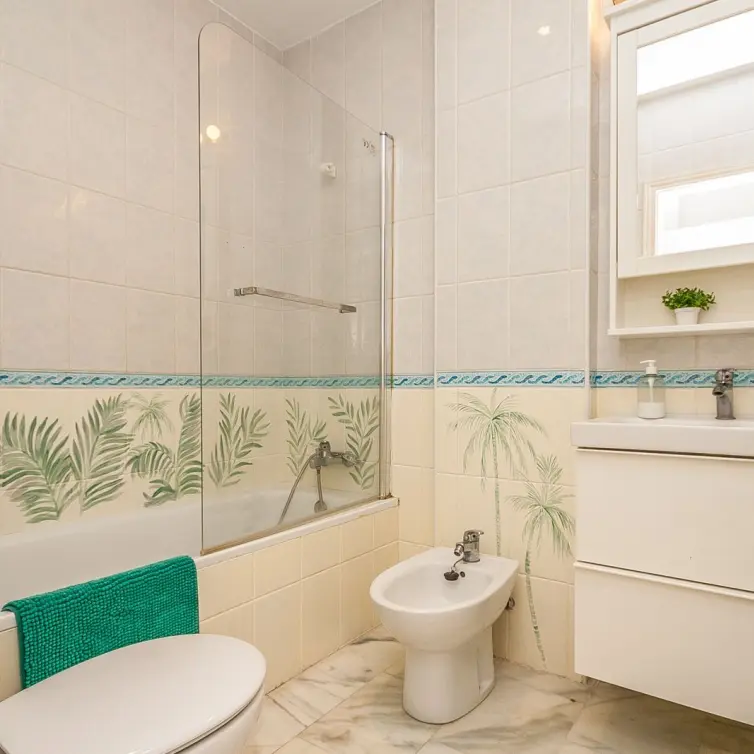 Sale of middle floor apartment in Cabopino