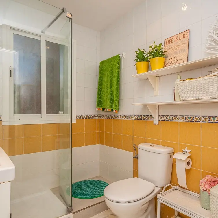 Sale of middle floor apartment in Cabopino