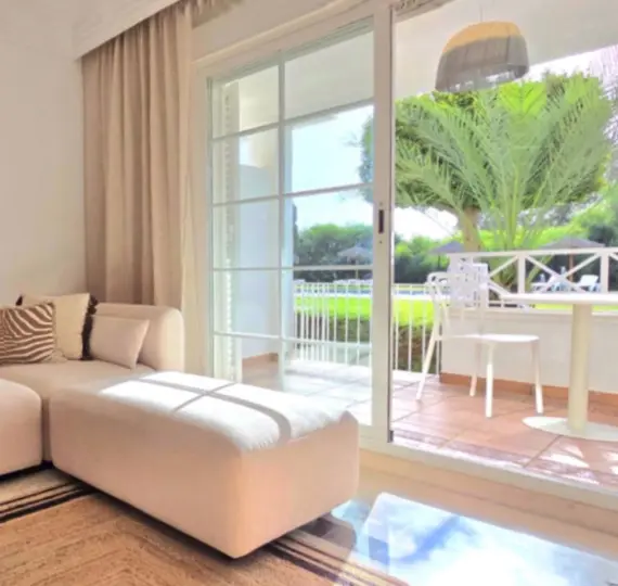 Sale of ground floor apartment in Marbella