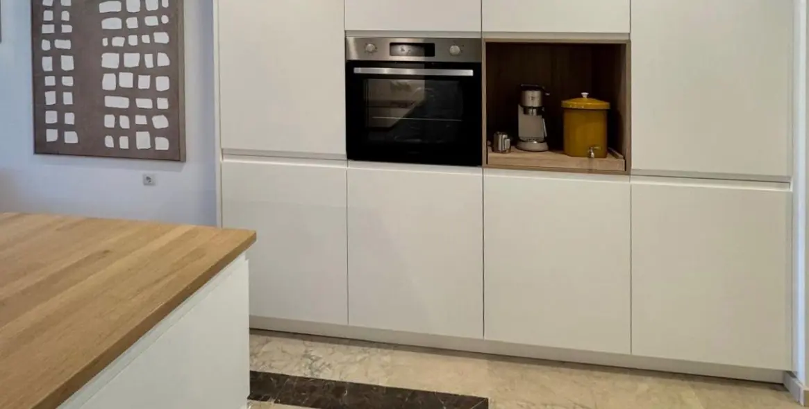 Sale of ground floor apartment in Marbella 12