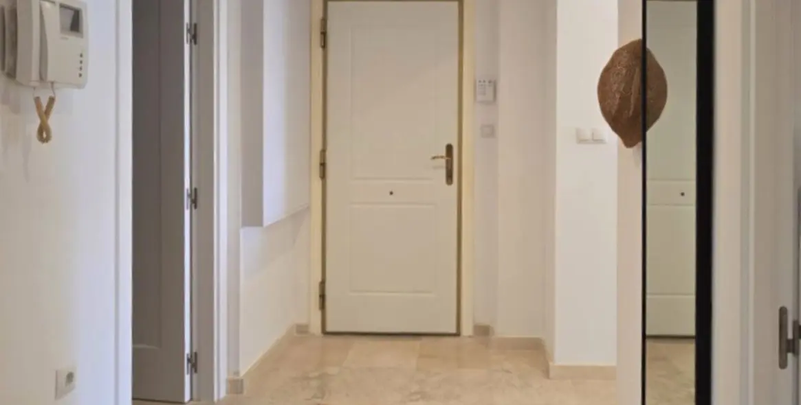 Продажа апартаментов на первом этаже в Río Real 14