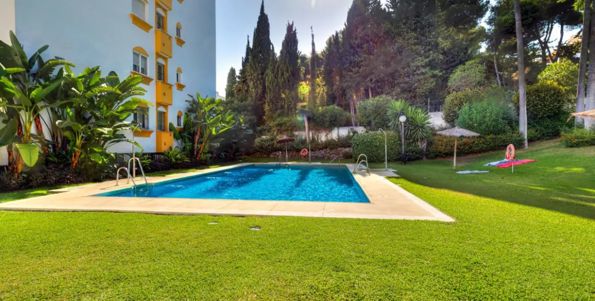 Sale of studio in Marbella 1