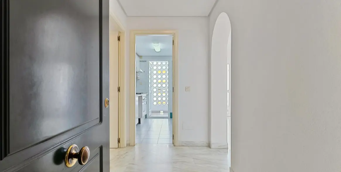 Sale of studio in Marbella 2