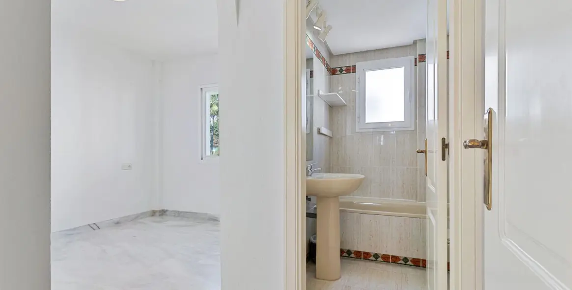 Sale of studio in Marbella 6