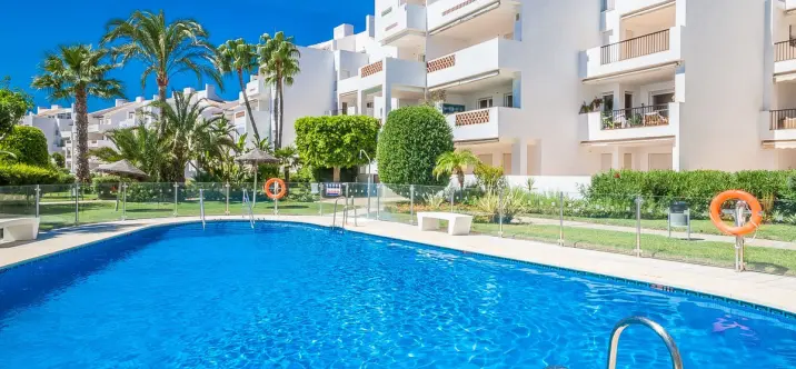Sale of ground floor apartment in Riviera del Sol 0
