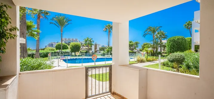 Sale of ground floor apartment in Riviera del Sol 1
