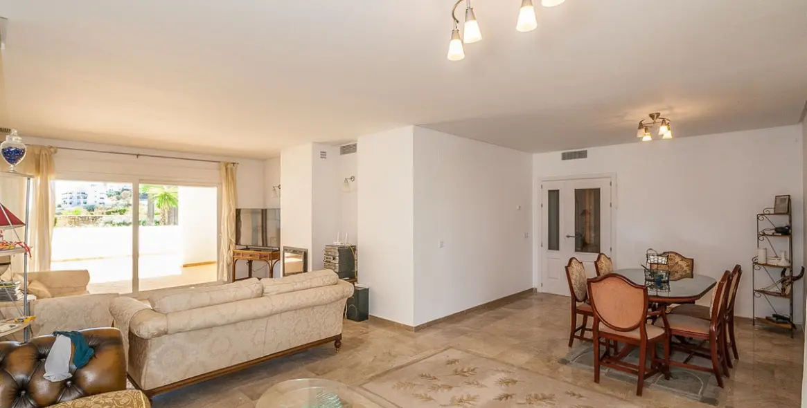 Sale of ground floor apartment in Riviera del Sol 3