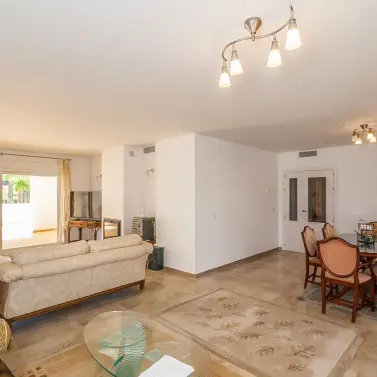 Sale of ground floor apartment in Riviera del Sol