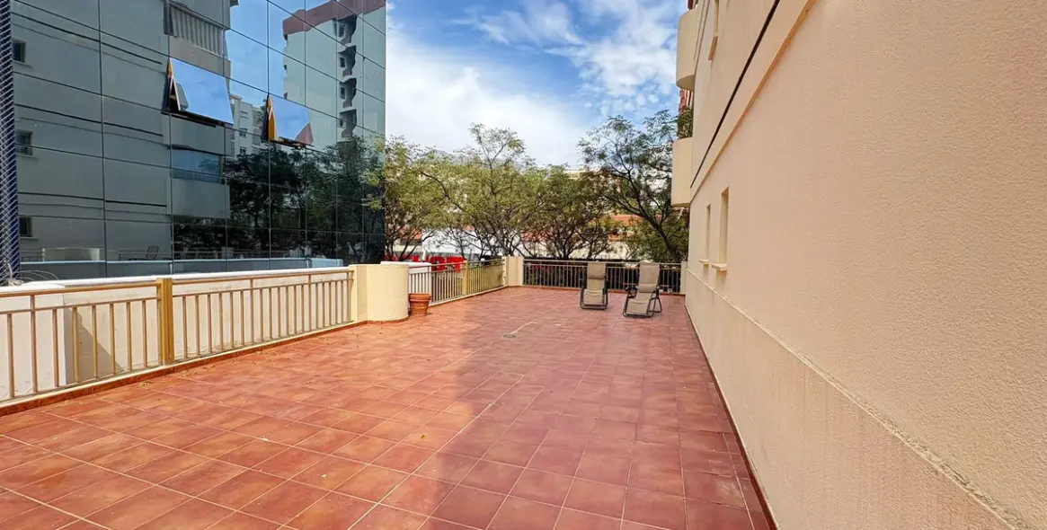 Продажа апартаментов на среднем этаже в Marbella 1