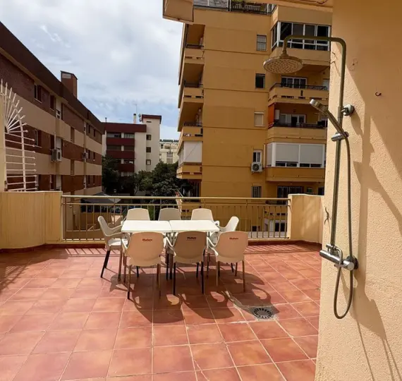 Продажа апартаментов на среднем этаже в Marbella