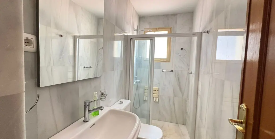 Продажа апартаментов на среднем этаже в Marbella 8