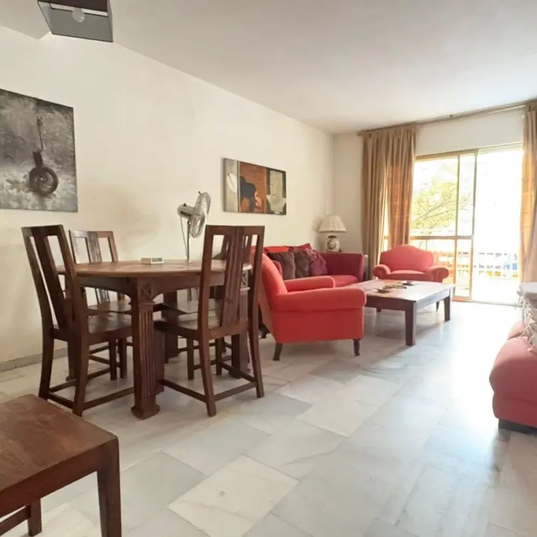 Sale of middle floor apartment in Marbella