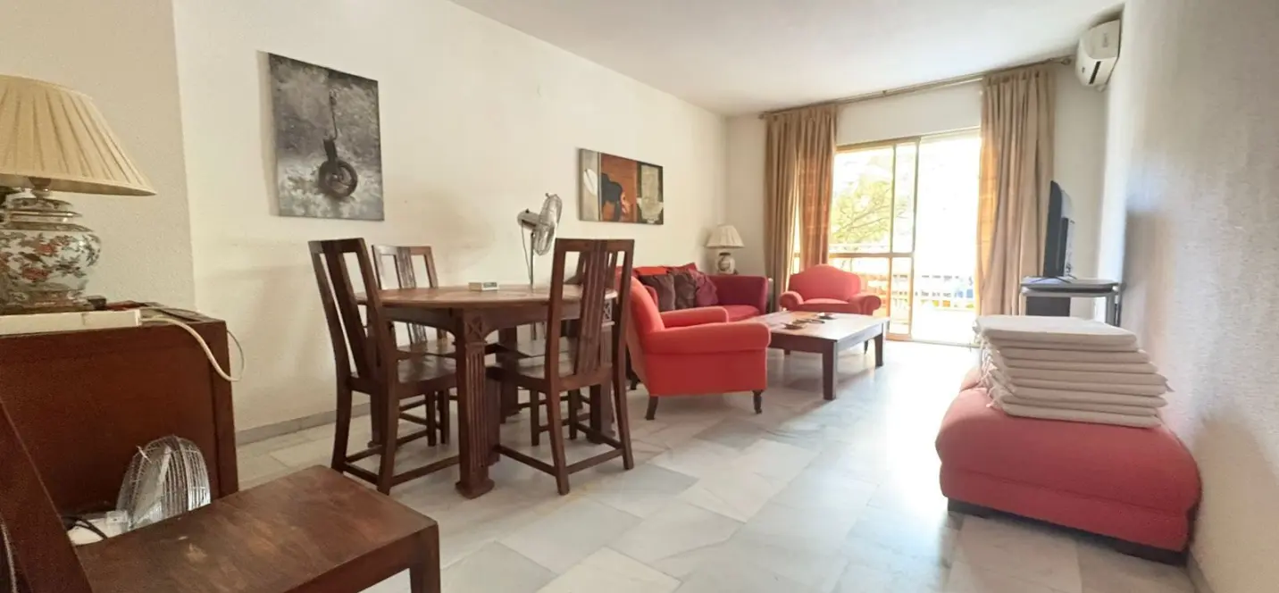 Sale of middle floor apartment in Marbella 3
