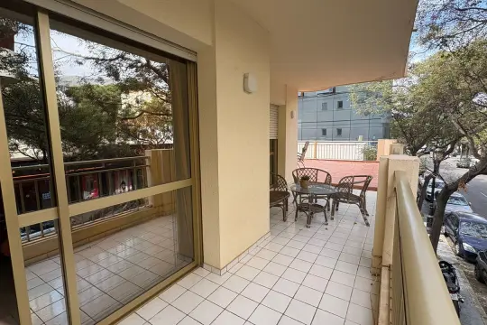 Image 5 thumb