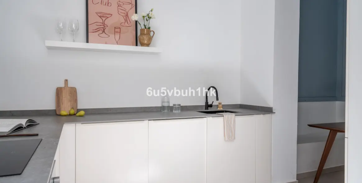 Sale of middle floor apartment in Centro Histórico 17