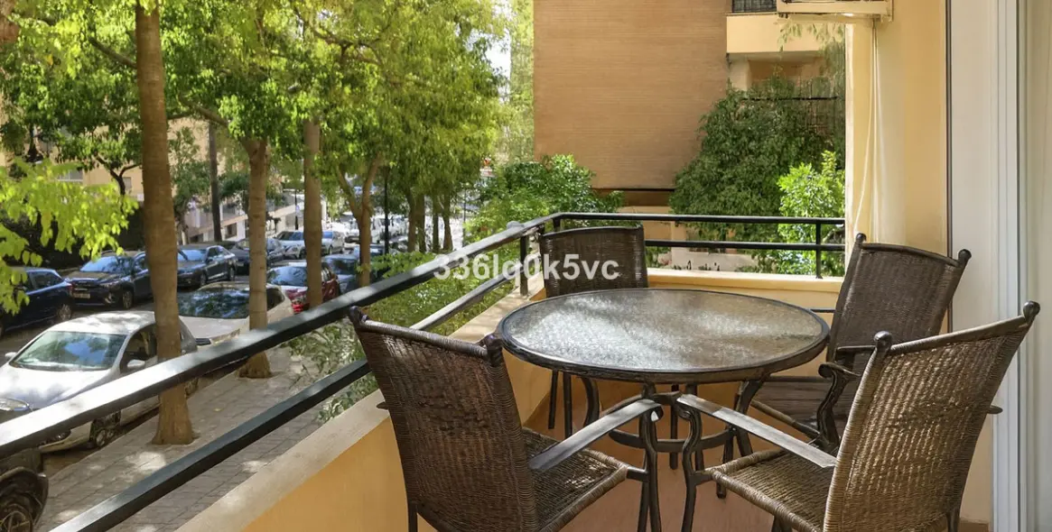 Продажа апартаментов на среднем этаже в Marbella 1