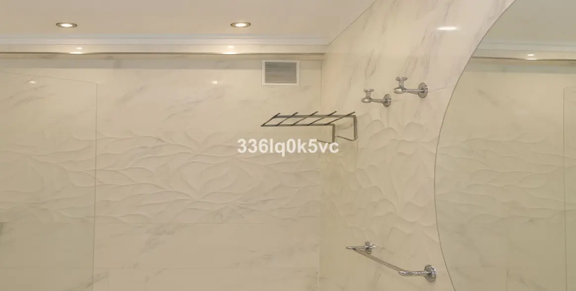 Sale of middle floor apartment in Marbella 21