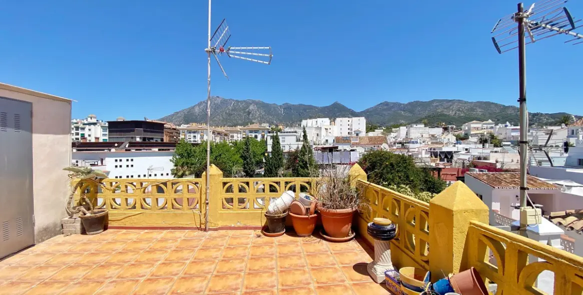 Sale of penthouse in Marbella 30
