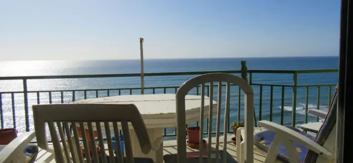 Sale of middle floor apartment in Carvajal 1