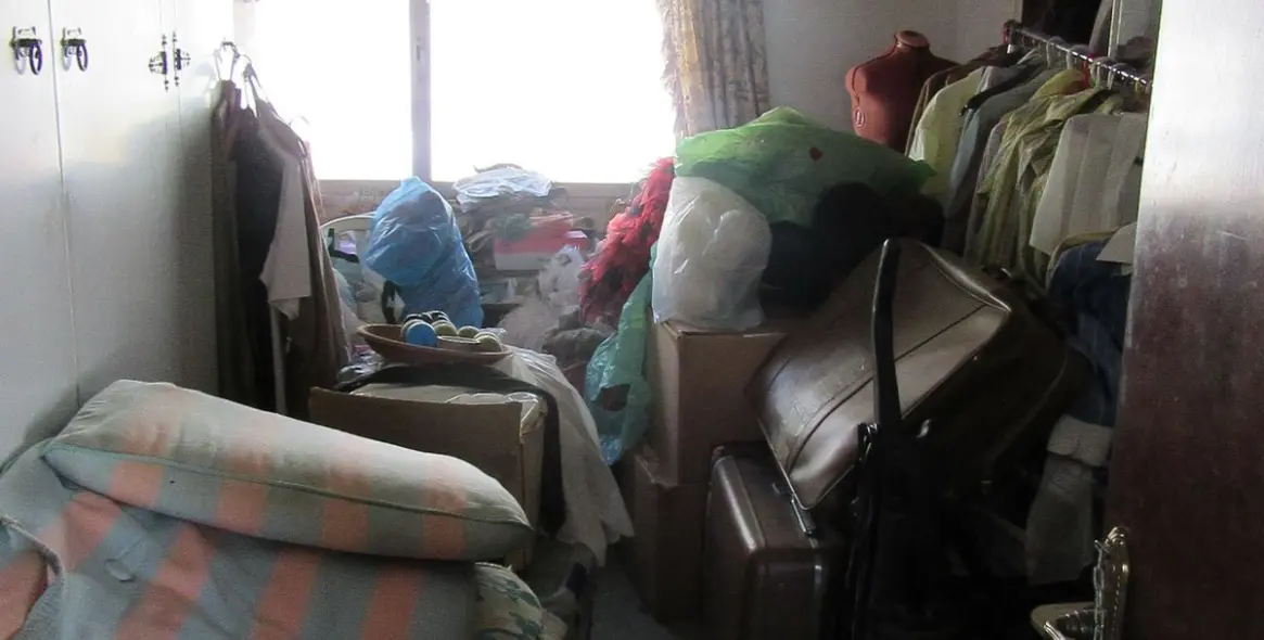 Sale of middle floor apartment in Carvajal 6