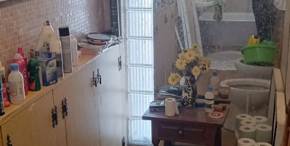 Sale of middle floor apartment in Carvajal 7