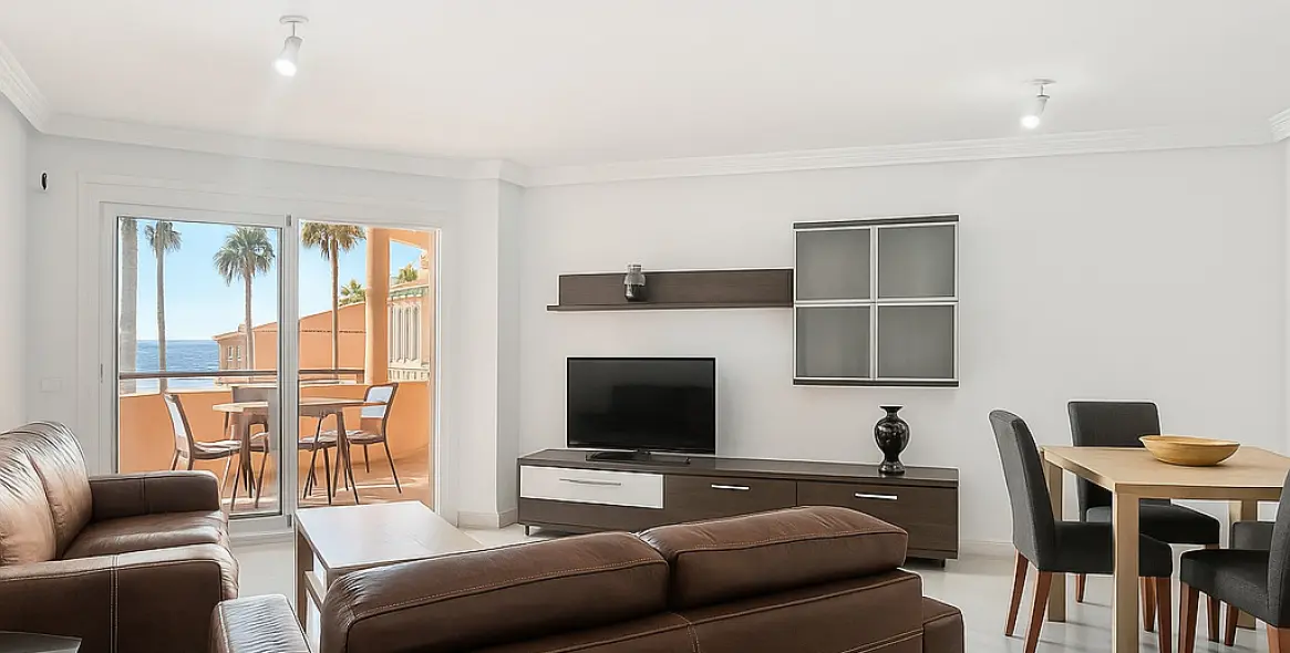 Продажа апартаментов на среднем этаже в Estepona (район Estepona) 2