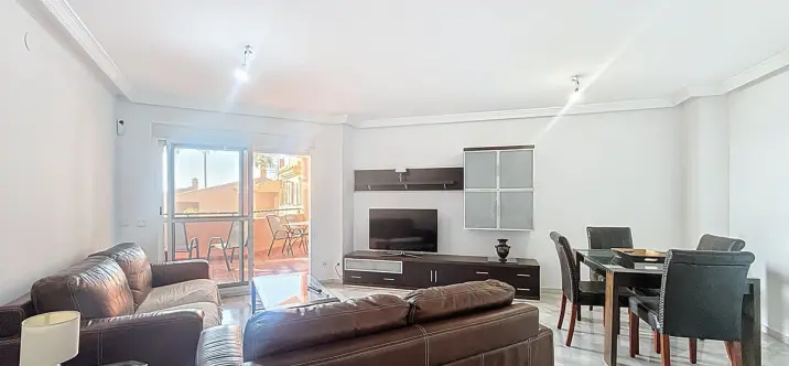 Middle floor apartment R5190250 3