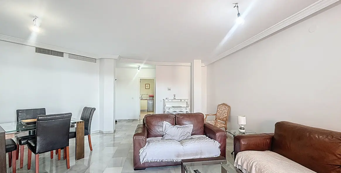 Продажа апартаментов на среднем этаже в Estepona (район Estepona) 6