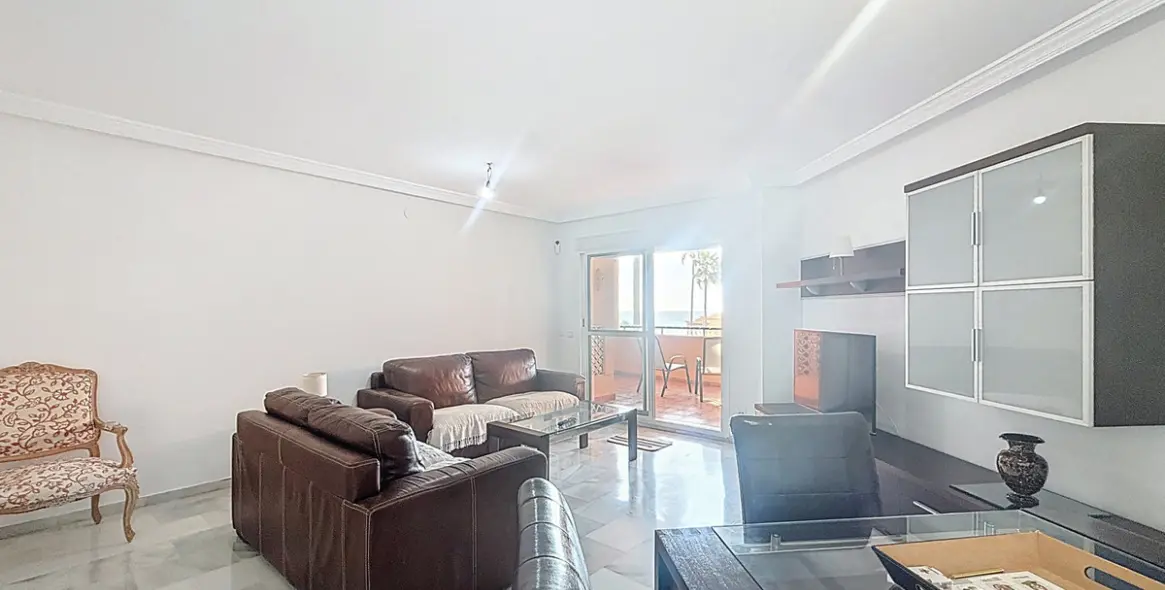 Продажа апартаментов на среднем этаже в Estepona (район Estepona) 7