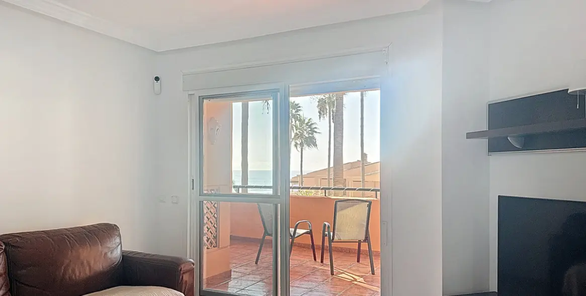 Продажа апартаментов на среднем этаже в Estepona (район Estepona) 9