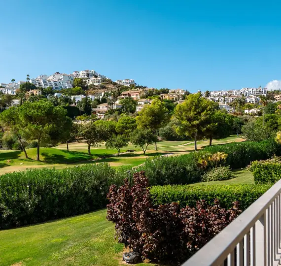 Sale of middle floor apartment in Los Arqueros