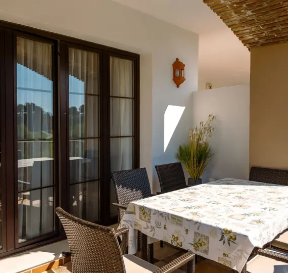 Sale of middle floor apartment in Los Arqueros