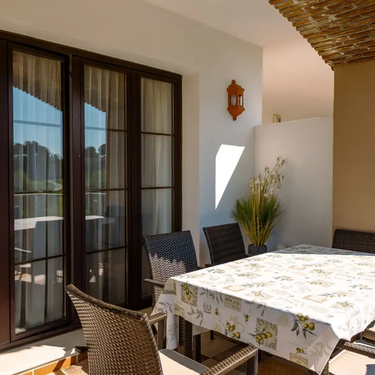 Sale of middle floor apartment in Los Arqueros