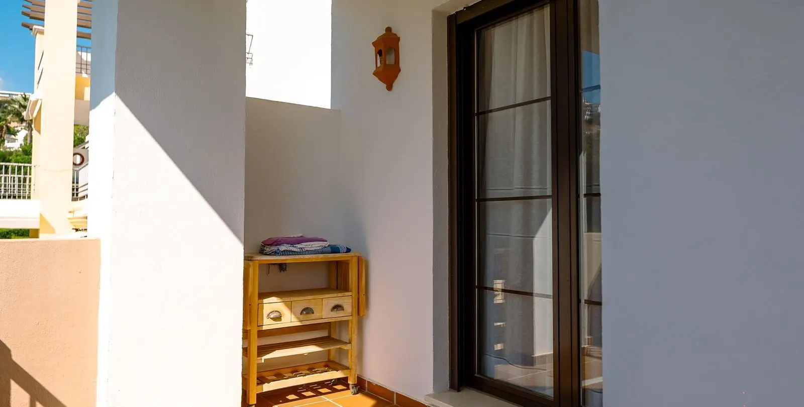 Venta de apartamento en planta media en Los Arqueros 6