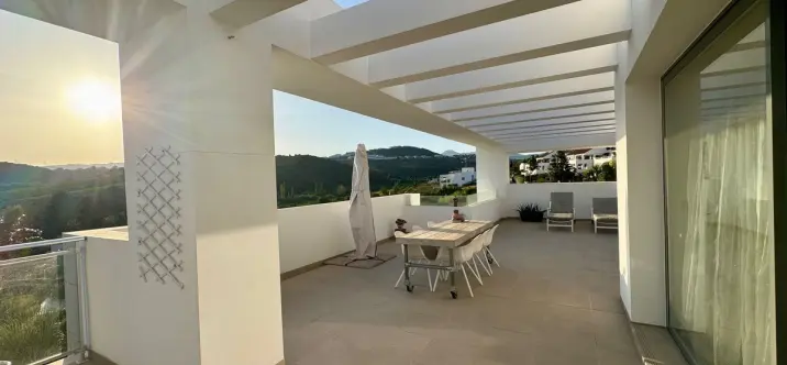 Sale of penthouse in Casares 0