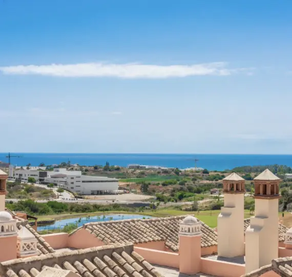 Sale of townhouse in Estepona