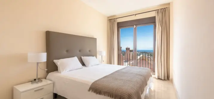 Sale of townhouse in Estepona 4