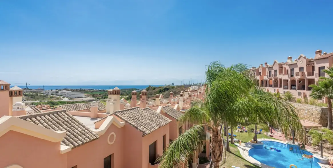 Sale of townhouse in Estepona 17