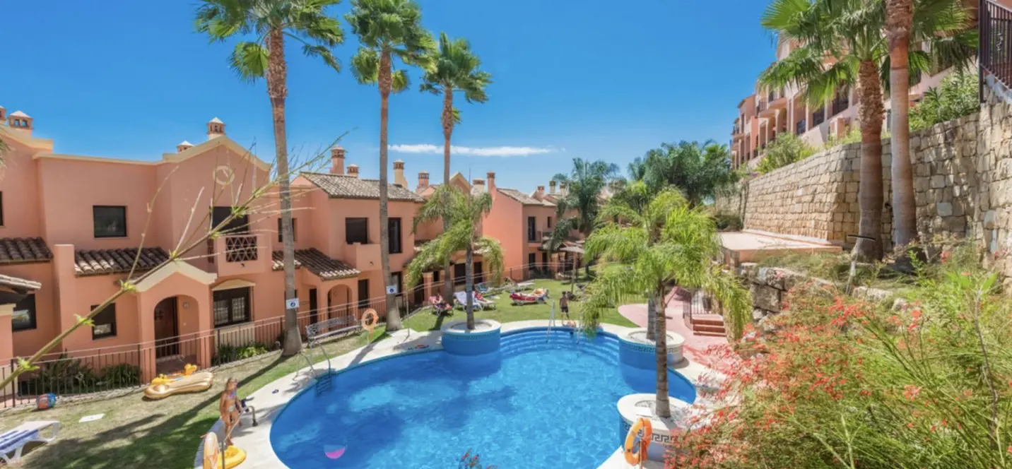 Venta de adosado en Estepona 1