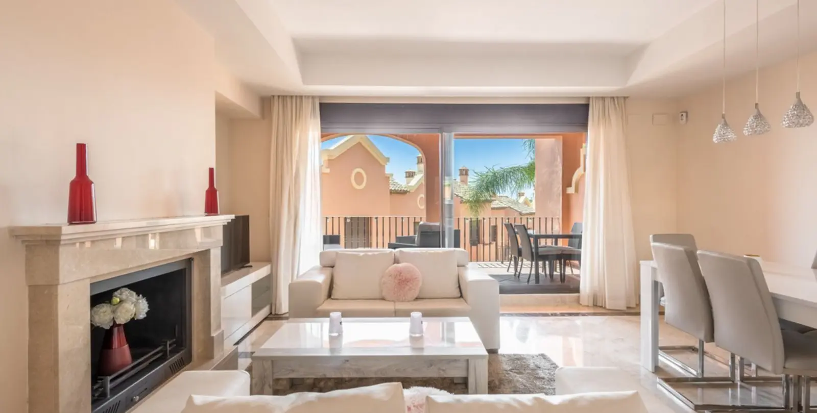 Продажа таунхауса в Estepona 12